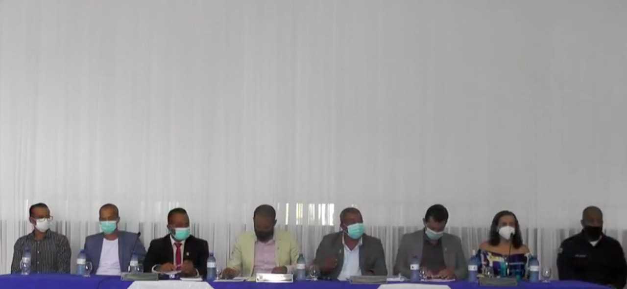 Camaca: Prefeito Paulo do Gás participa da primeira Sessão Ordinária do ano na Câmara e convida vereadores para visitarem as estradas vicinais recuper